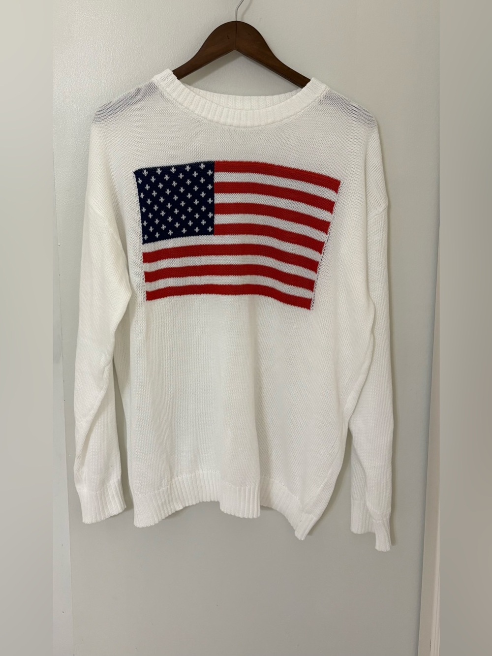 American Flag Women’s White Crewneck Knit Sweater Size: L USA Patriotic